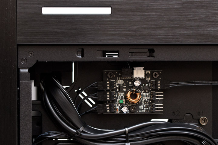 ASUS ROG Strix Helios GX601