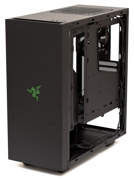 NZXT S340 – Designed by Razer