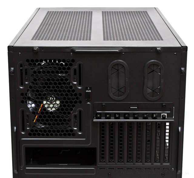 Thermaltake Core X9