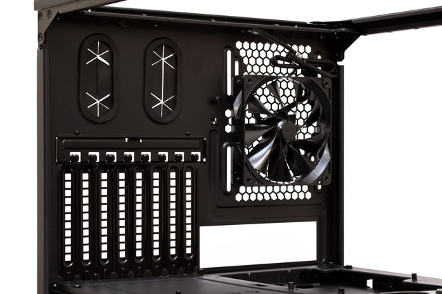 Thermaltake Core X9