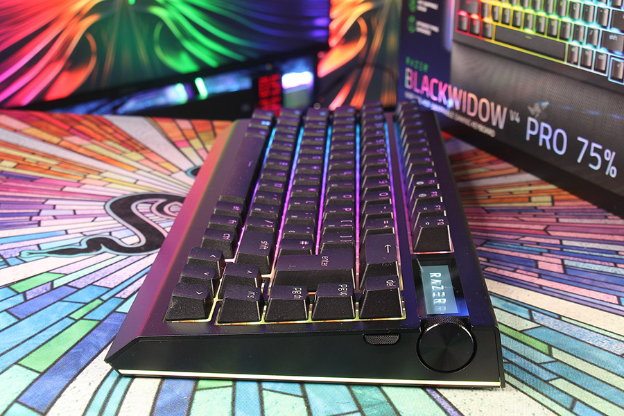 Огляд ігрової hot-swap клавіатури Razer Blackwidow V4 Pro 75%