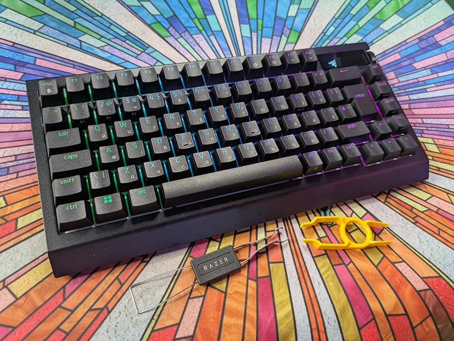 Огляд ігрової hot-swap клавіатури Razer Blackwidow V4 Pro 75%