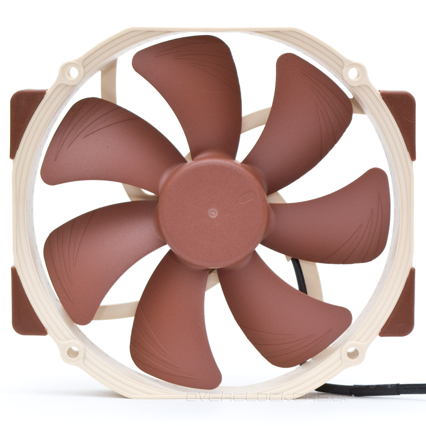 Какой вентилятор лучше. Noctua NF-a15 PWM. Noctua NF a15 140мм PWM. Вентилятор 660 мм. Комплект 140 mm вентиляторов.