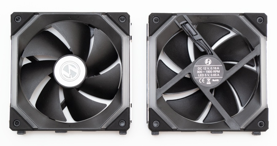 Lian Li UNI Fan SL120 (UF-SL120-3B)