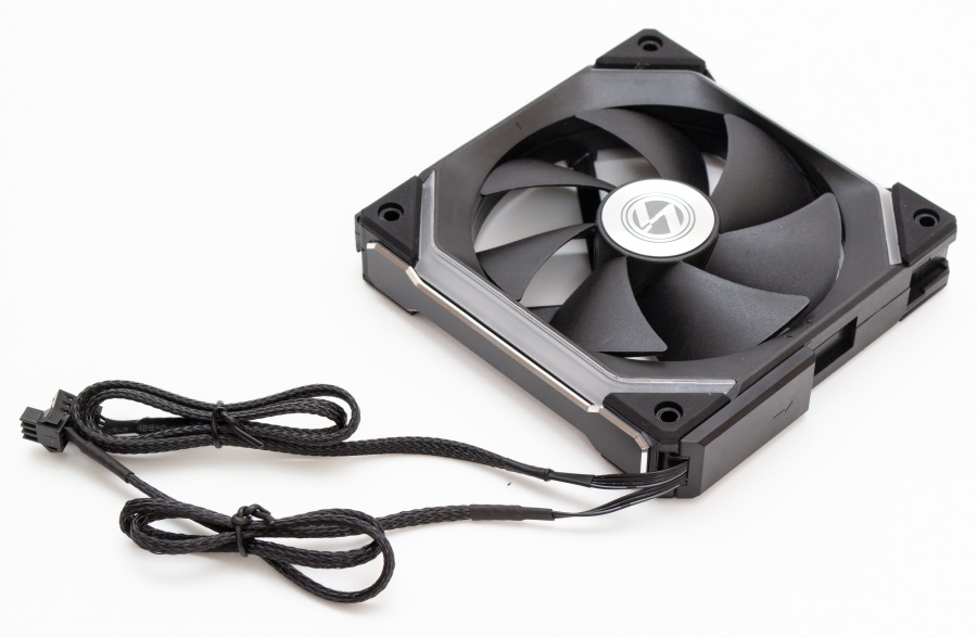 Lian Li UNI Fan SL120 (UF-SL120-3B)