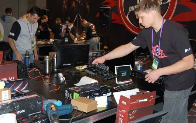 ASUS Open Overclocking Cup 2013