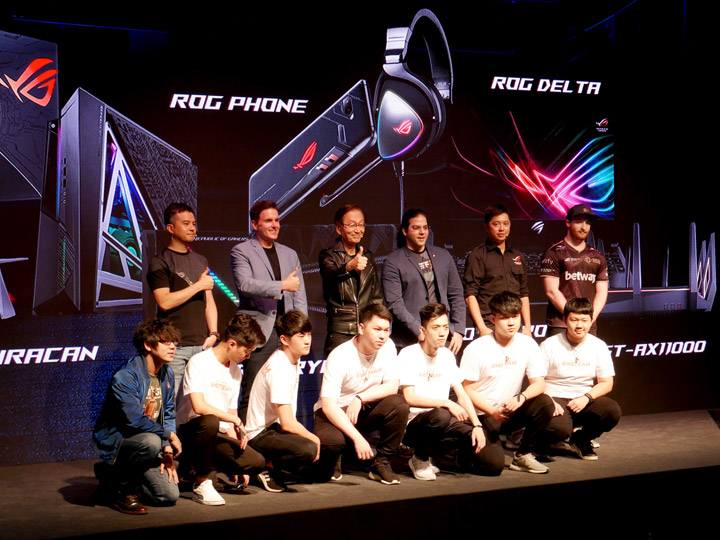 ASUS Republic of Gamers на Computex 2018