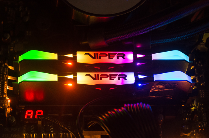 Patriot Viper RGB PVR416G320C6K