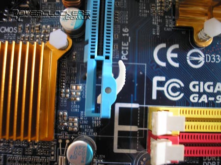Защелка слота PCI-E x16