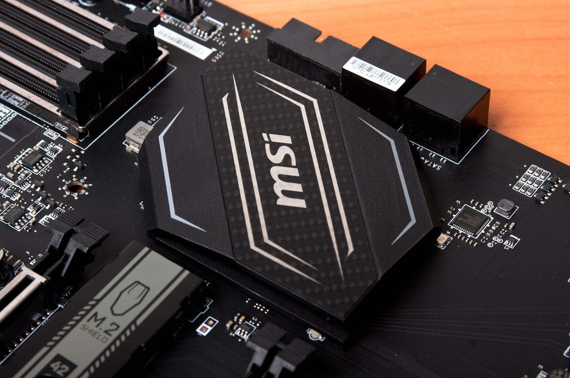 Управления подсветкой на плате msi b350 gaming plus