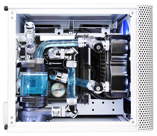 Корпус Thermaltake Core V1 Snow Edition