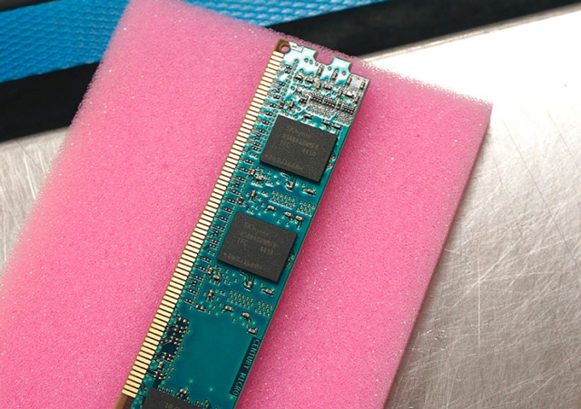 Century Micro DDR4