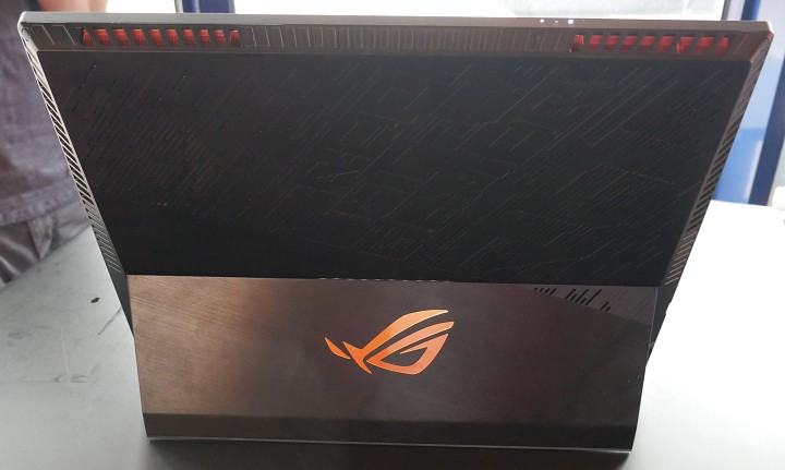 ASUS ROG Mothership