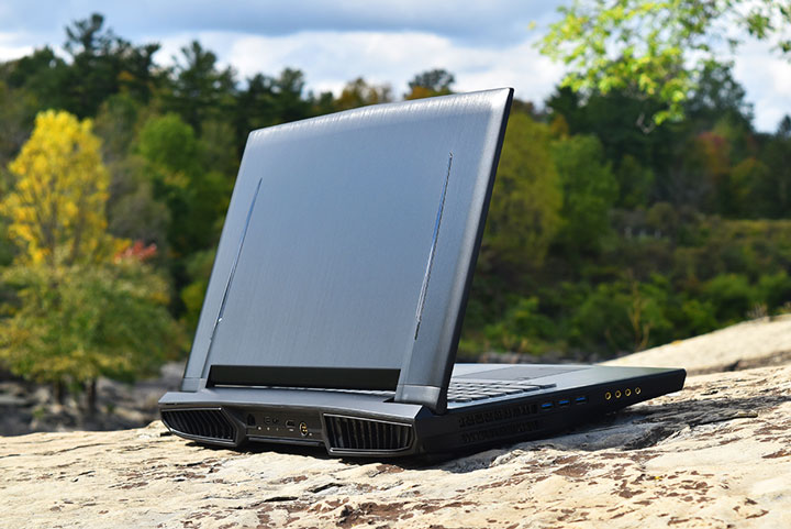 Eurocom Tornado F7 SE