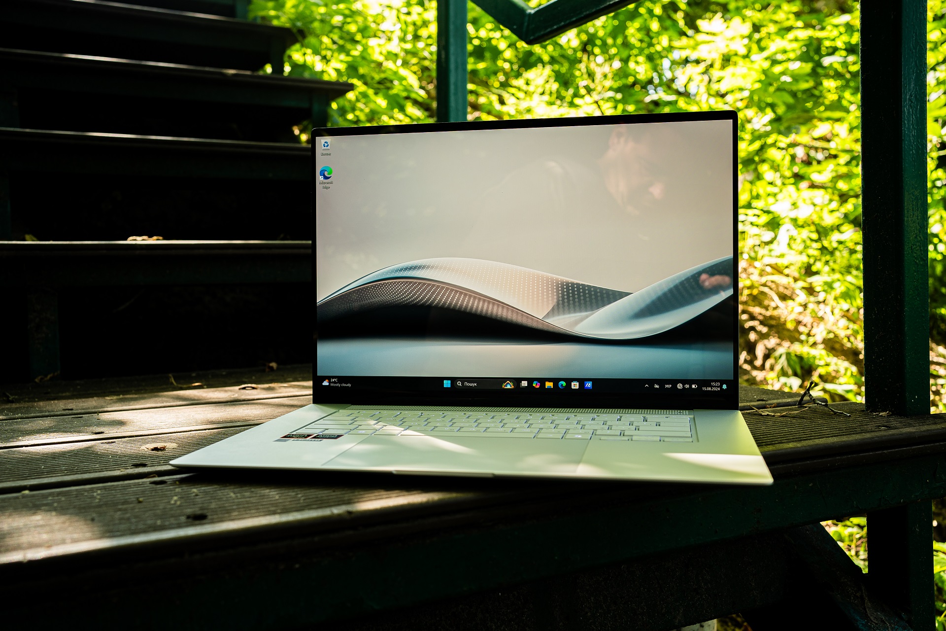 Zenbook S 16