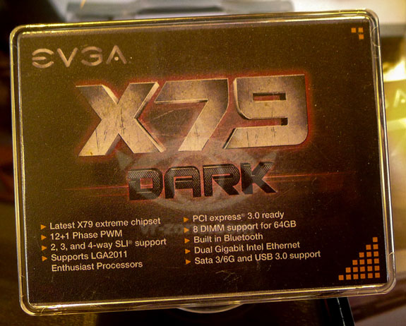 Материнская плата EVGA X79 Dark