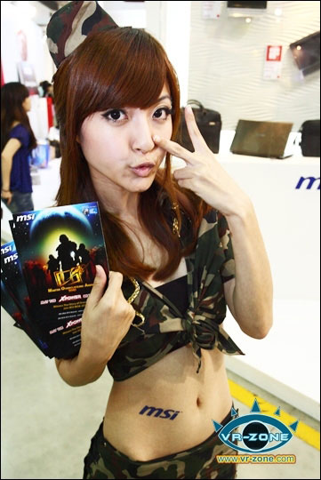 Девушки на Computex 2010 (booth babes)