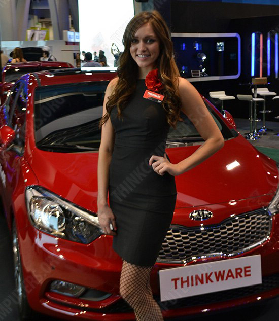 Девушки (booth babes) на выставке CES 2013