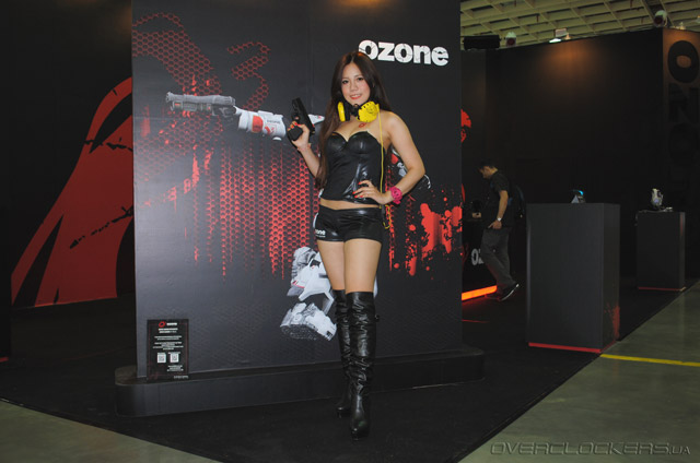 Красивые девушки Computex 2014