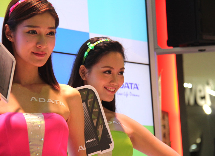 Computex 2016 booth babes