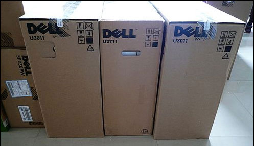 упаковка с монитором Dell U3011