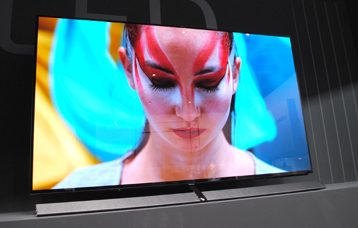 Panasonic OLED EZ1000