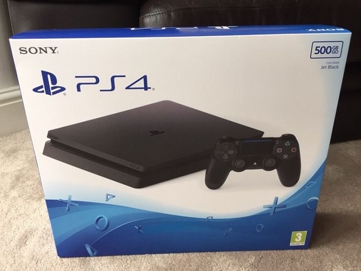 PlayStation 4 Slim