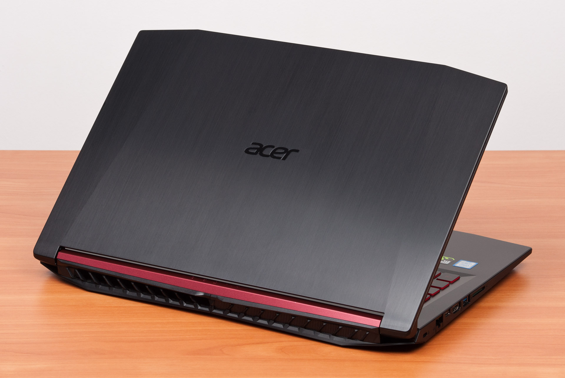 Шумит ноутбук acer nitro 5