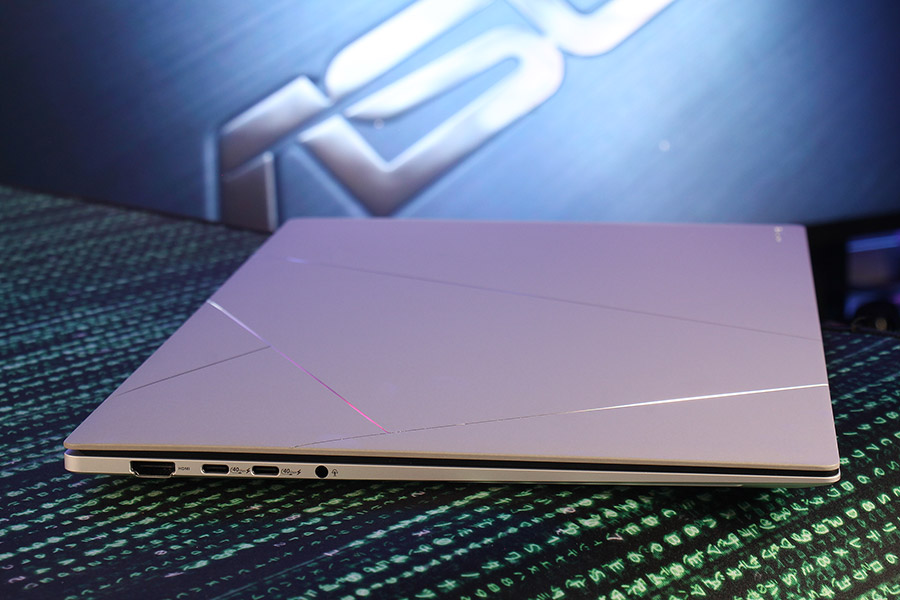 ASUS Zenbook S 16 (UM5606)