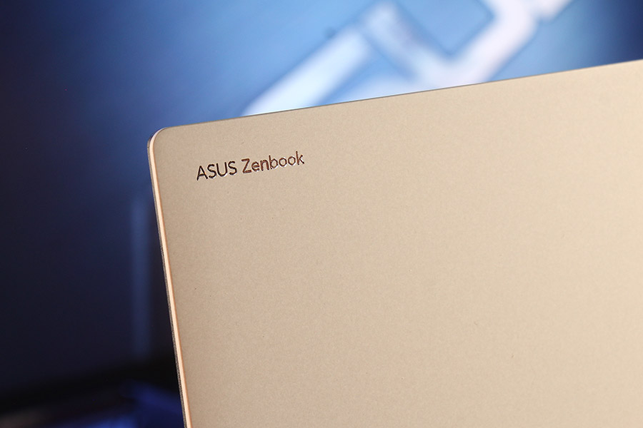 ASUS Zenbook S 16 (UM5606)