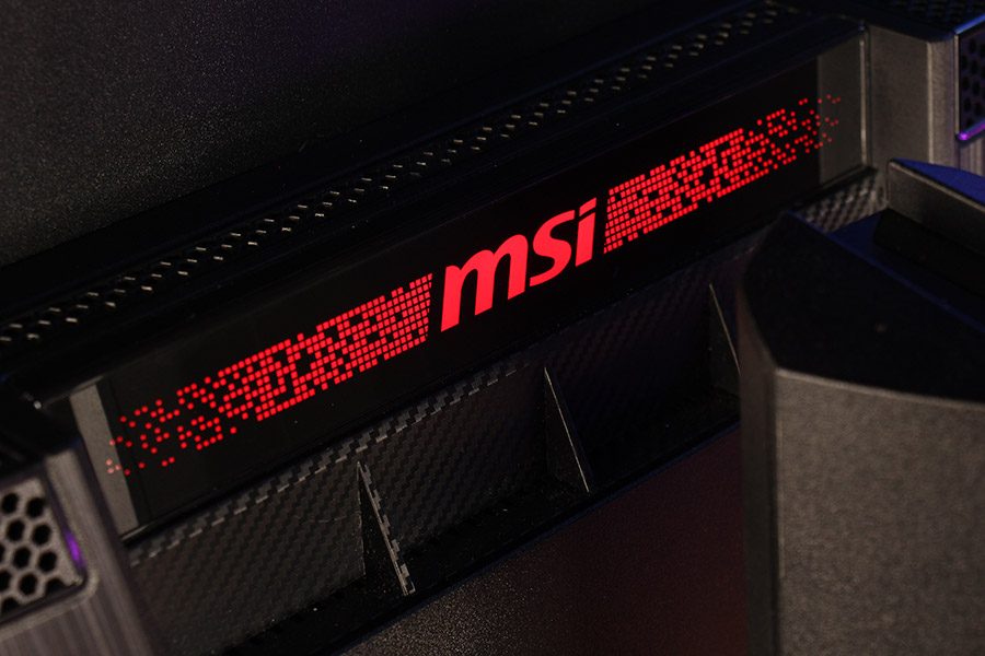 MSI MPG 321URX QD-OLED