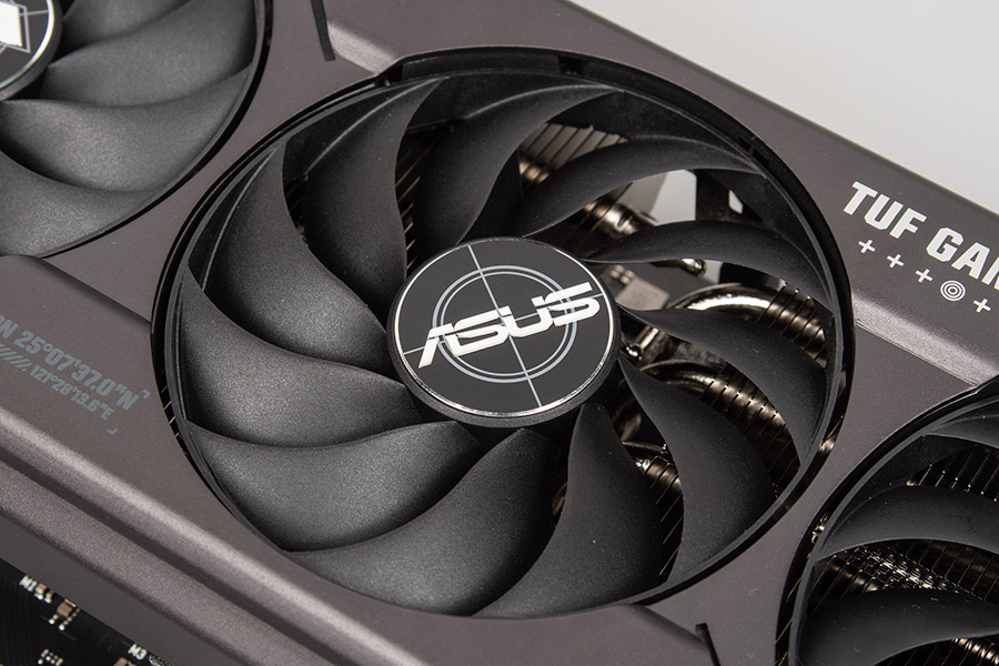 ASUS TUF-RTX4070S-O12G-GAMING